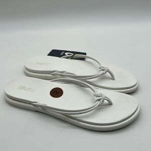 OluKai ‘Aka’ Women’s Sandals | White | Size 8 (W8 / EU 38) | New with Tag